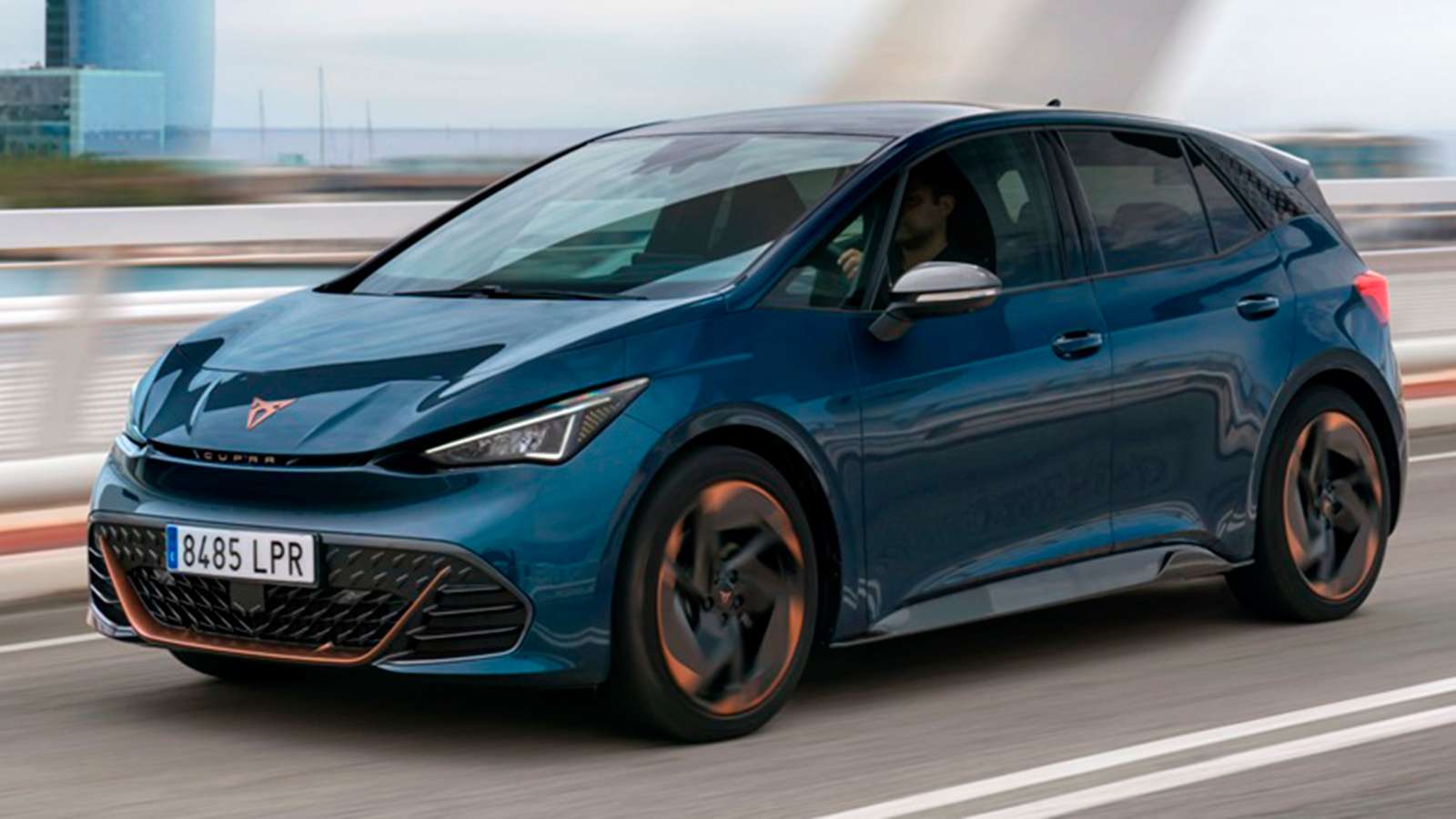 Ελλάδα: Το CUPRA Born έγινε πιο προσιτό 